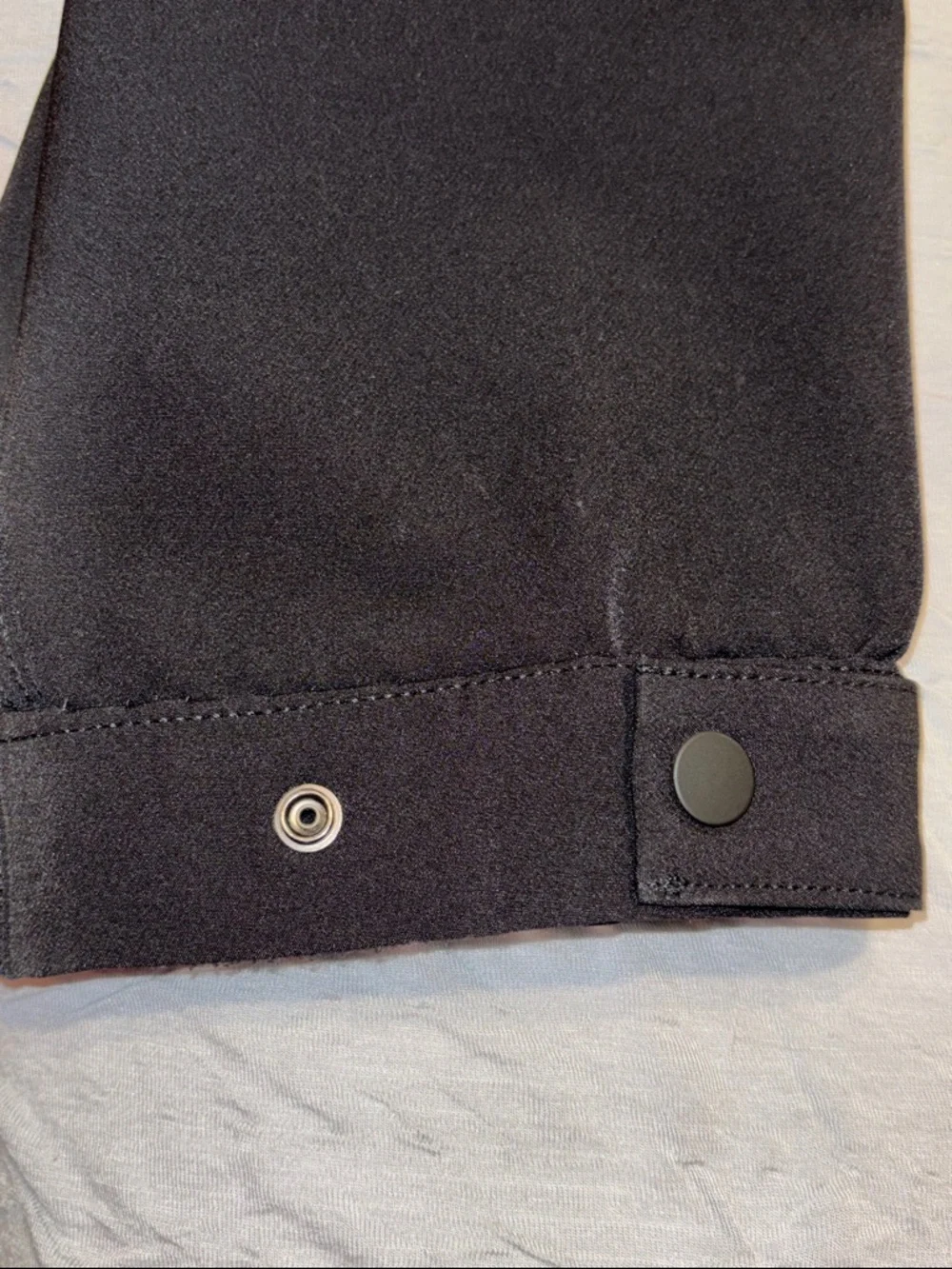 Athleta Endless High Rise Women’s Black Cargo Pants - Picture 12 of 12